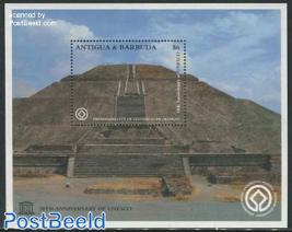Teotihuacan ruins s/s