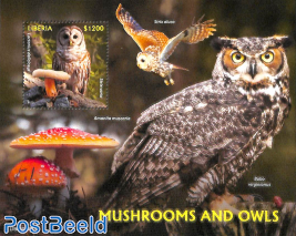 Mushrooms and owls s/s