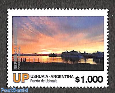 Ushuaia harbour 1v