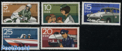 Police 5v